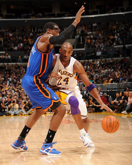 九游娱乐官网-湖人不断突破！，蒂姆连续五场比赛得分超过刷新纪录赢得满堂喝彩的简单介绍-九游娱乐官网